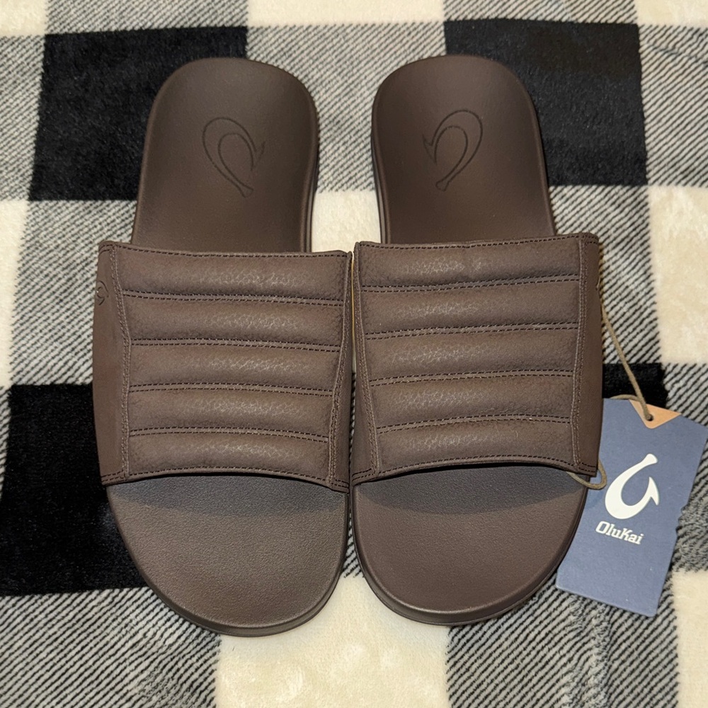 OluKai Maha Olu Men's Dark Wood Brown Padded Slide Sandals 10